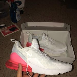 LIGHTLY WORN AIR MAX 270’s (SIZE 11)